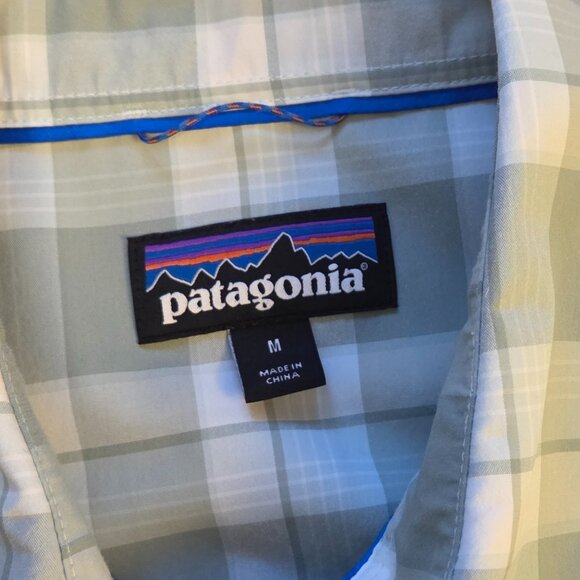 Patagonia Sun Stretch Shirt – Men’s Size Medium – Lightweight Fishing Shirt - Picture 2 of 5